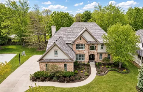 1620 Mulberry Dr, Libertyville, IL 60048