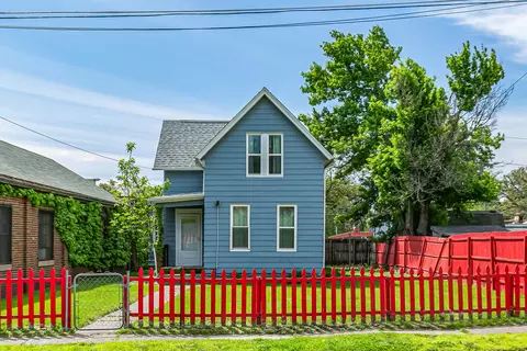 1545 W 2nd St, Davenport, IA 52802