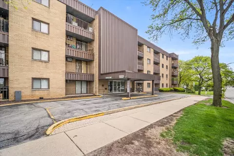 1133 S Finley Rd #305, Lombard, IL 60148