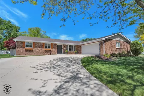 485 Deer Pass Rdg, Bourbonnais, IL 60914