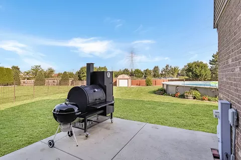 Exterior - 19142 Brompton Ct, Mokena, IL 60448 photo 6 of 7