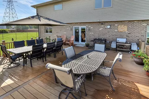 Exterior - 19142 Brompton Ct, Mokena, IL 60448 photo 5 of 7