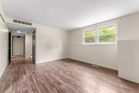 Living - 1109 8th Ave, Silvis, IL 61282 photo 2 of 2