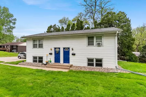 1109 8th Ave, Silvis, IL 61282