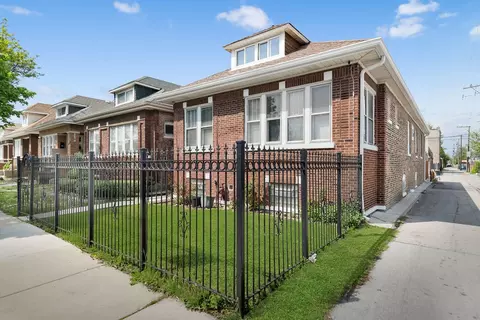 5914 S Washtenaw Ave, Chicago, IL 60629
