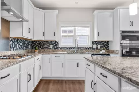 Kitchen - 1403 Dodson Ave, Elburn, IL 60119 photo 3 of 3