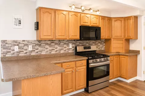 Kitchen - 2006 E 7th St, Sterling, IL 61081 photo 3 of 4