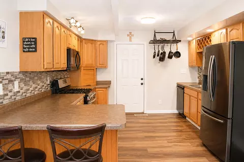 Kitchen - 2006 E 7th St, Sterling, IL 61081 photo 2 of 4