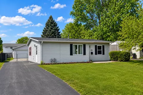 2006 E 7th St, Sterling, IL 61081