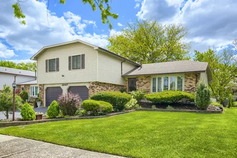 22417 Riverside Dr, Richton Park, IL 60471