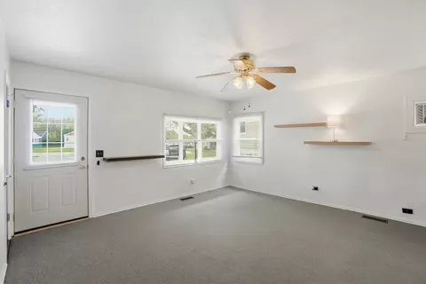 Living - 223 Tinbury Ln, Steger, IL 60475 photo 2 of 3