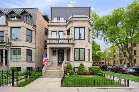 1257 W Addison St #3, Chicago, IL 60613