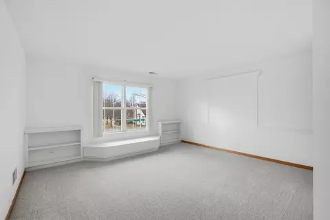 Bedroom - 2812 Stuart Kaplan Ct, Aurora, IL 60503 photo 2 of 2
