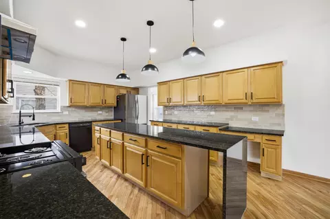 Kitchen - 2812 Stuart Kaplan Ct, Aurora, IL 60503 photo 2 of 4