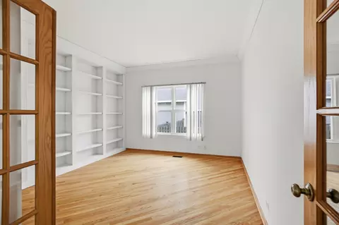 Living - 2812 Stuart Kaplan Ct, Aurora, IL 60503 photo 6 of 11