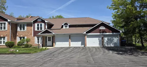 171 Grove Ave #D, Des Plaines, IL 60016