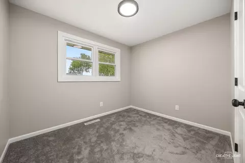 Bedroom - 286 S Barbara Dr, Kankakee, IL 60901 photo 5 of 6