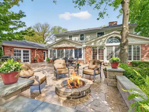 138 Surrey Ln, Burr Ridge, IL 60527 photo 16