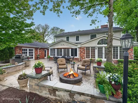138 Surrey Ln, Burr Ridge, IL 60527 photo 18