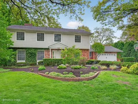 138 Surrey Ln, Burr Ridge, IL 60527 photo 7
