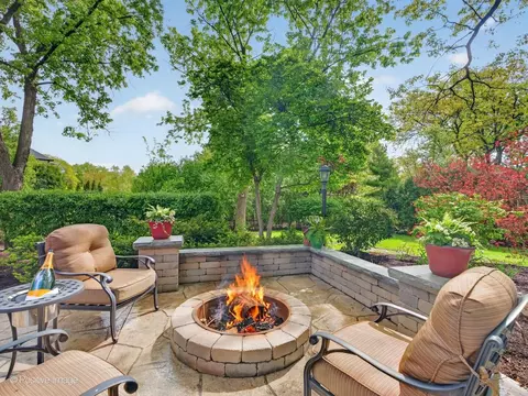 138 Surrey Ln, Burr Ridge, IL 60527 photo 17