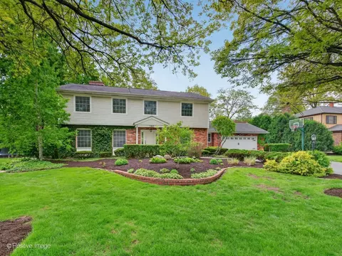 138 Surrey Ln, Burr Ridge, IL 60527 photo 5