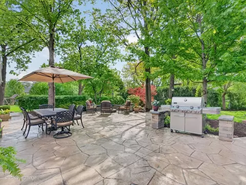 138 Surrey Ln, Burr Ridge, IL 60527 photo 13