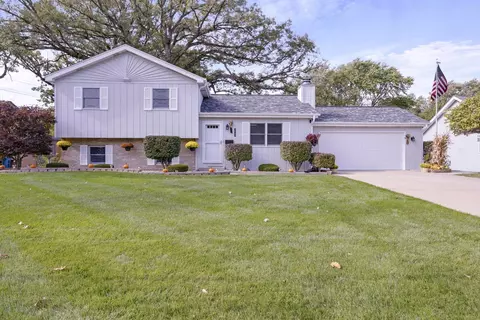 Exterior - 3544 Ashland Ave, Steger, IL 60475 photo 4 of 6
