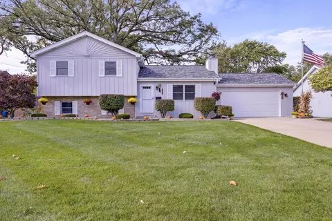 Exterior - 3544 Ashland Ave, Steger, IL 60475 photo 5 of 6