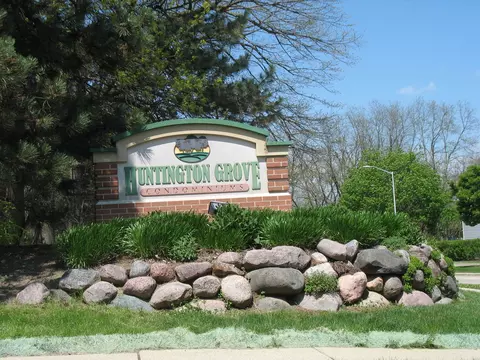 1840 Huntington Blvd #607, Hoffman Estates, IL 60169