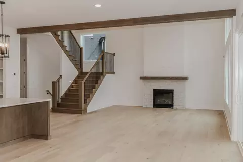 Living - 15738 Creekview Dr, Plainfield, IL 60544 photo 6 of 7