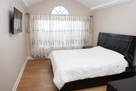 Bedroom - 5451 Elizabeth Pl #0, Rolling Meadows, IL 60008 photo 2 of 3