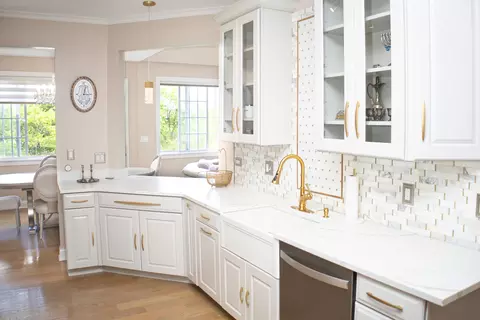 Kitchen - 5451 Elizabeth Pl #0, Rolling Meadows, IL 60008 photo 2 of 2