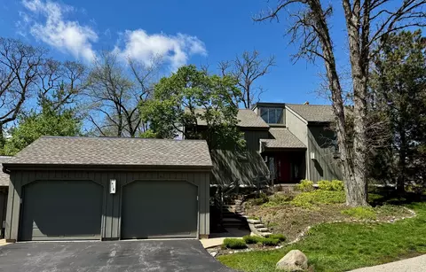 412 Deer Trail Hl #B, Lake Barrington, IL 60010