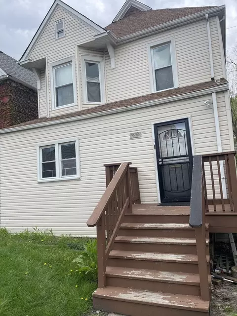 7216 S South Chicago Ave, Chicago, IL 60619