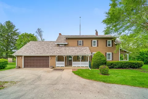 1977 County Line Rd, Sandwich, IL 60548