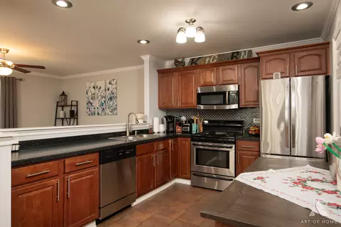 Kitchen - 8040 Daniel Dr, Justice, IL 60458 photo 1 of 2