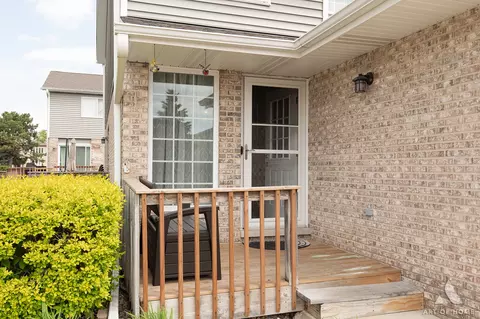 Exterior - 8040 Daniel Dr, Justice, IL 60458 photo 4 of 5