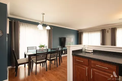 Dining - 8040 Daniel Dr, Justice, IL 60458 photo 1 of 1