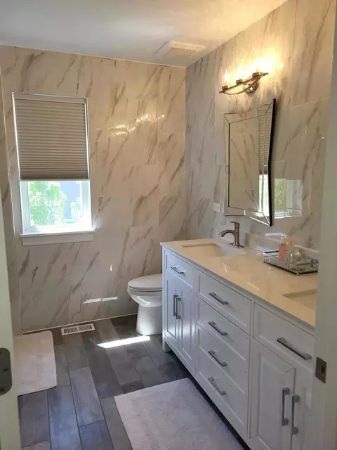Bath - 7426 Prairieside Dr, Plainfield, IL 60544 photo 2 of 3