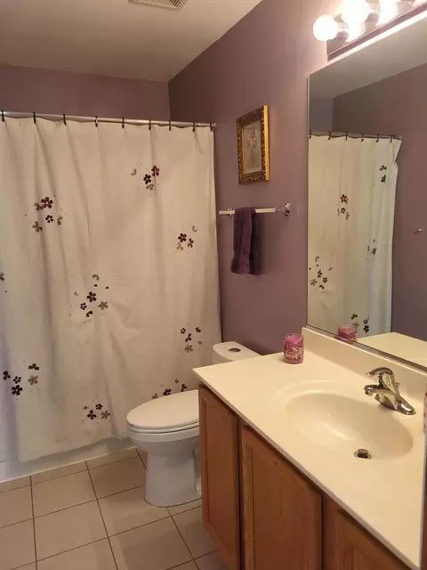 Bath - 7426 Prairieside Dr, Plainfield, IL 60544 photo 3 of 3