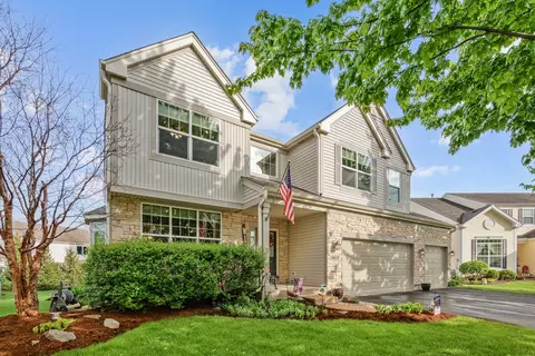 10631 Oregon Trl, Huntley, IL 60142