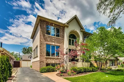 7938 N Oconto Ave, Niles, IL 60714