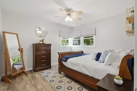 Bedroom - 215 N Yates St, Alpha, IL 61413 photo 5 of 6
