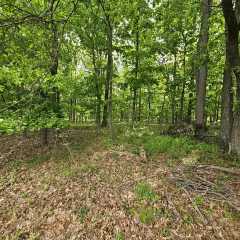 4143 Richview Rd, Mount Vernon, IL 62864