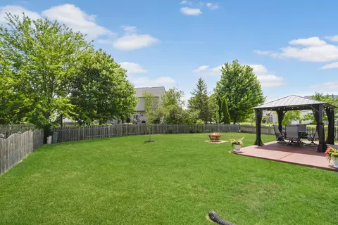 Exterior - 7404 Fordham Ln, Plainfield, IL 60586 photo 6 of 8