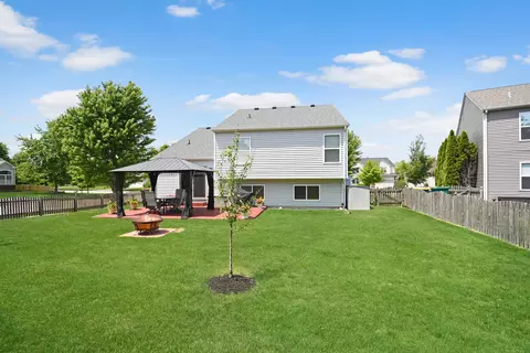 Exterior - 7404 Fordham Ln, Plainfield, IL 60586 photo 3 of 8