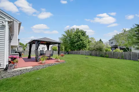 Exterior - 7404 Fordham Ln, Plainfield, IL 60586 photo 7 of 8