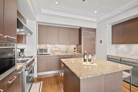 Kitchen - 159 E Walton Pl #12D, Chicago, IL 60611 photo 3 of 4