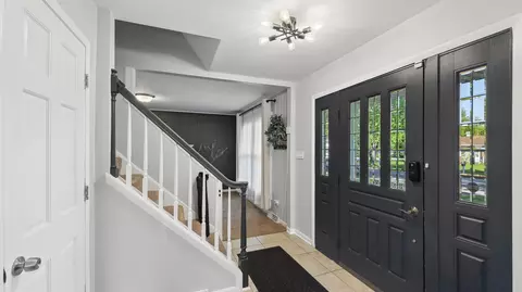 Entry Way - 88 Devonshire Cir, Elgin, IL 60123 photo 1 of 2